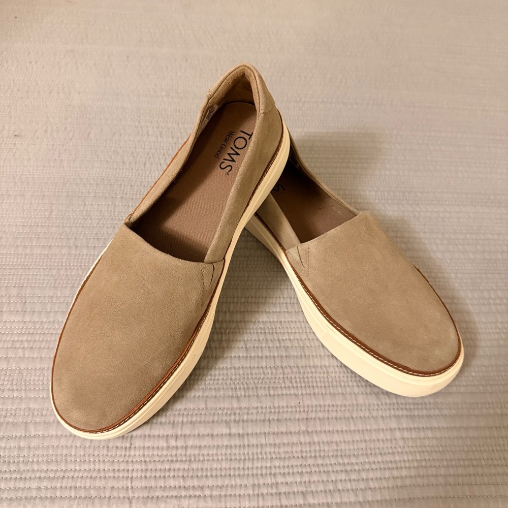 NEW TOMS Women's Taupe Textile Slip On Platform Sneakers Flats Size 9